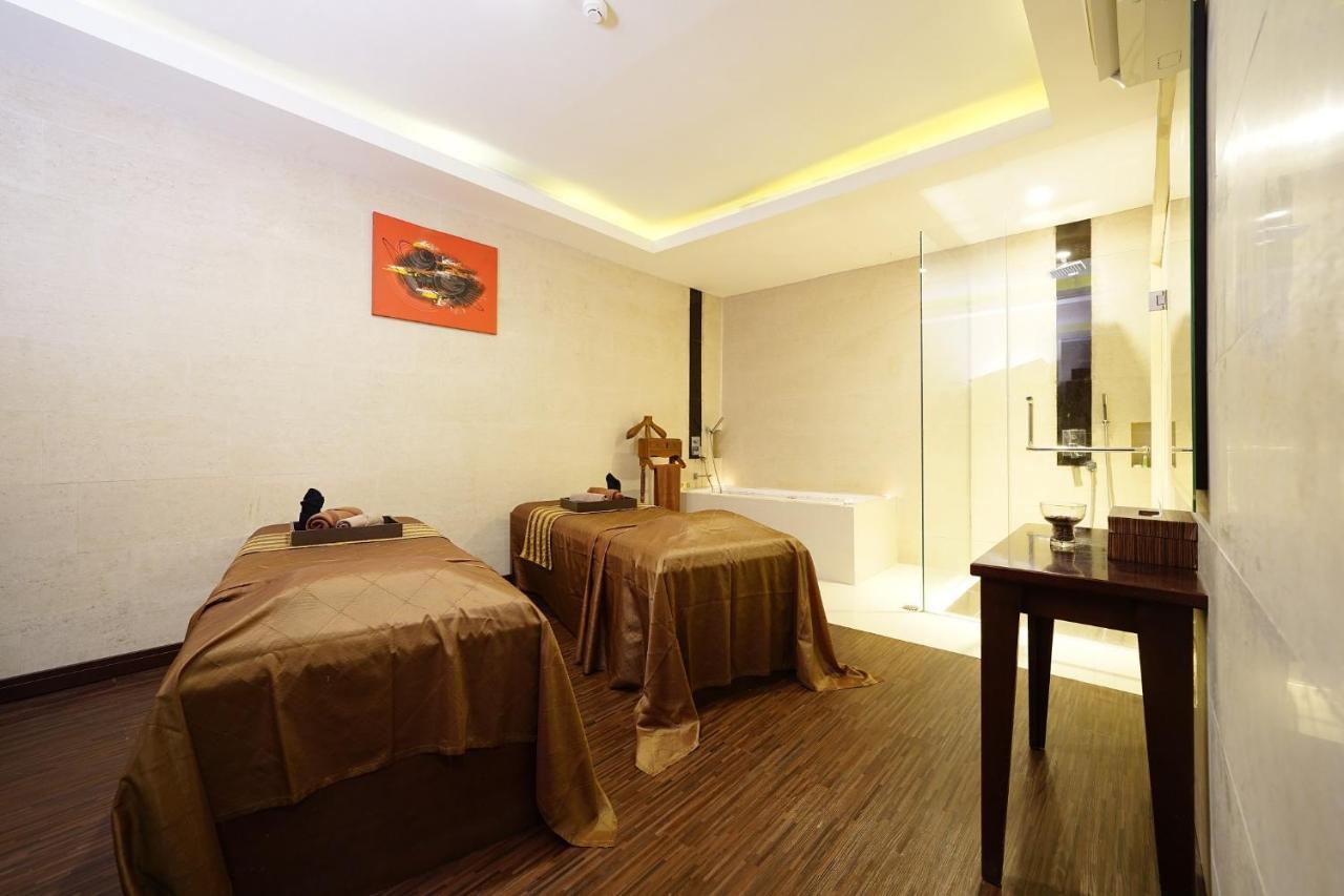 Swiss-Belhotel Harbour Bay Nagoya Ngoại thất bức ảnh