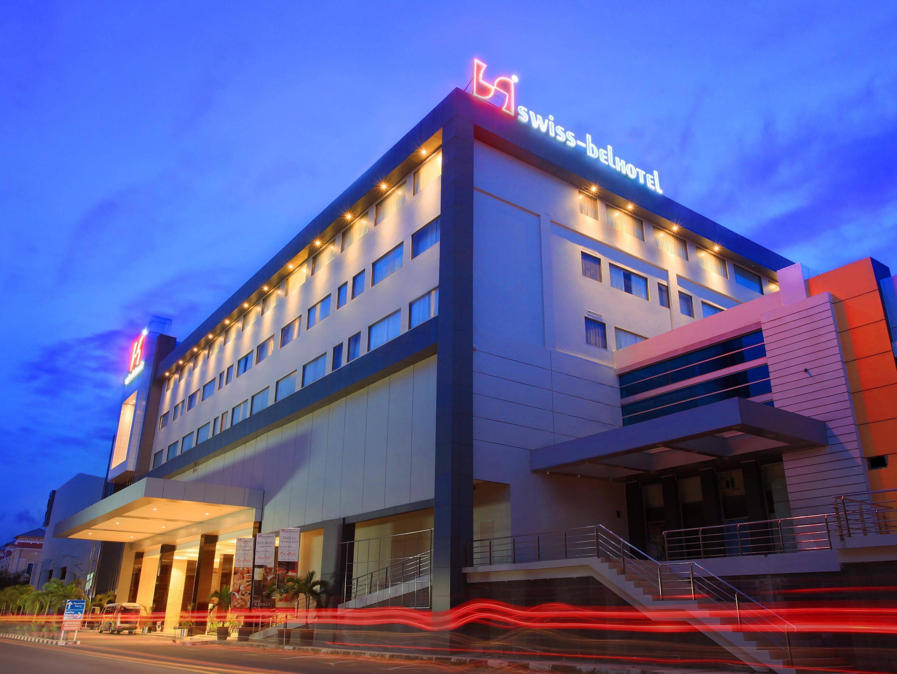 Swiss-Belhotel Harbour Bay Nagoya Ngoại thất bức ảnh
