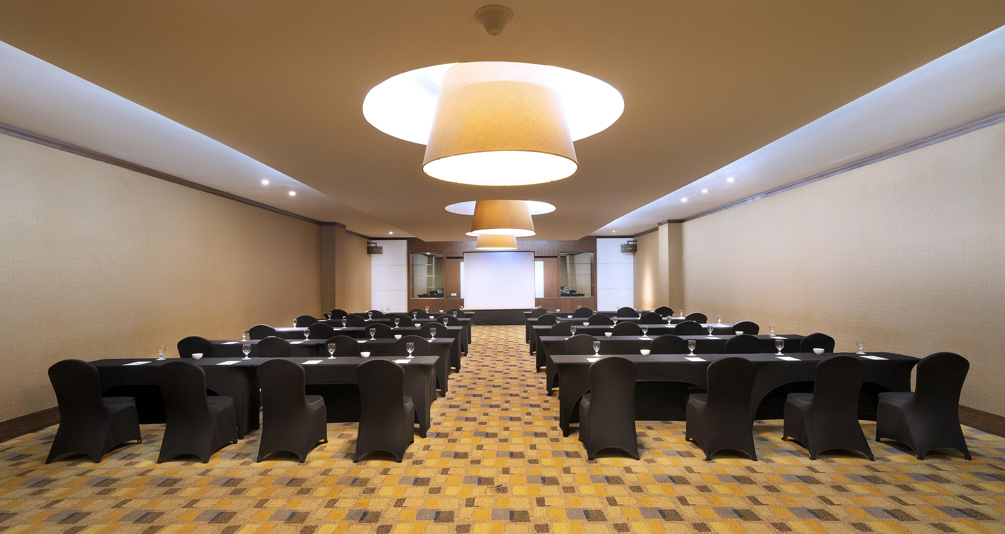 Swiss-Belhotel Harbour Bay Nagoya Ngoại thất bức ảnh