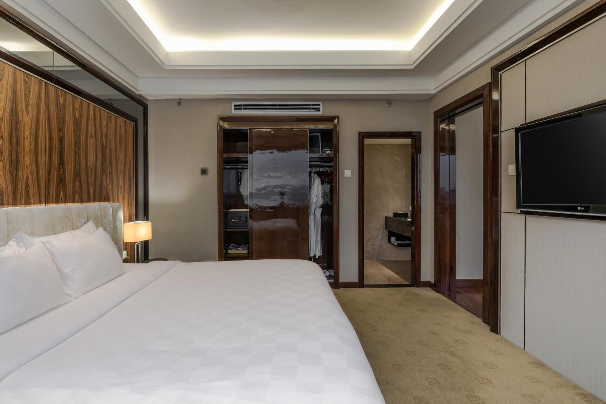Swiss-Belhotel Harbour Bay Nagoya Ngoại thất bức ảnh