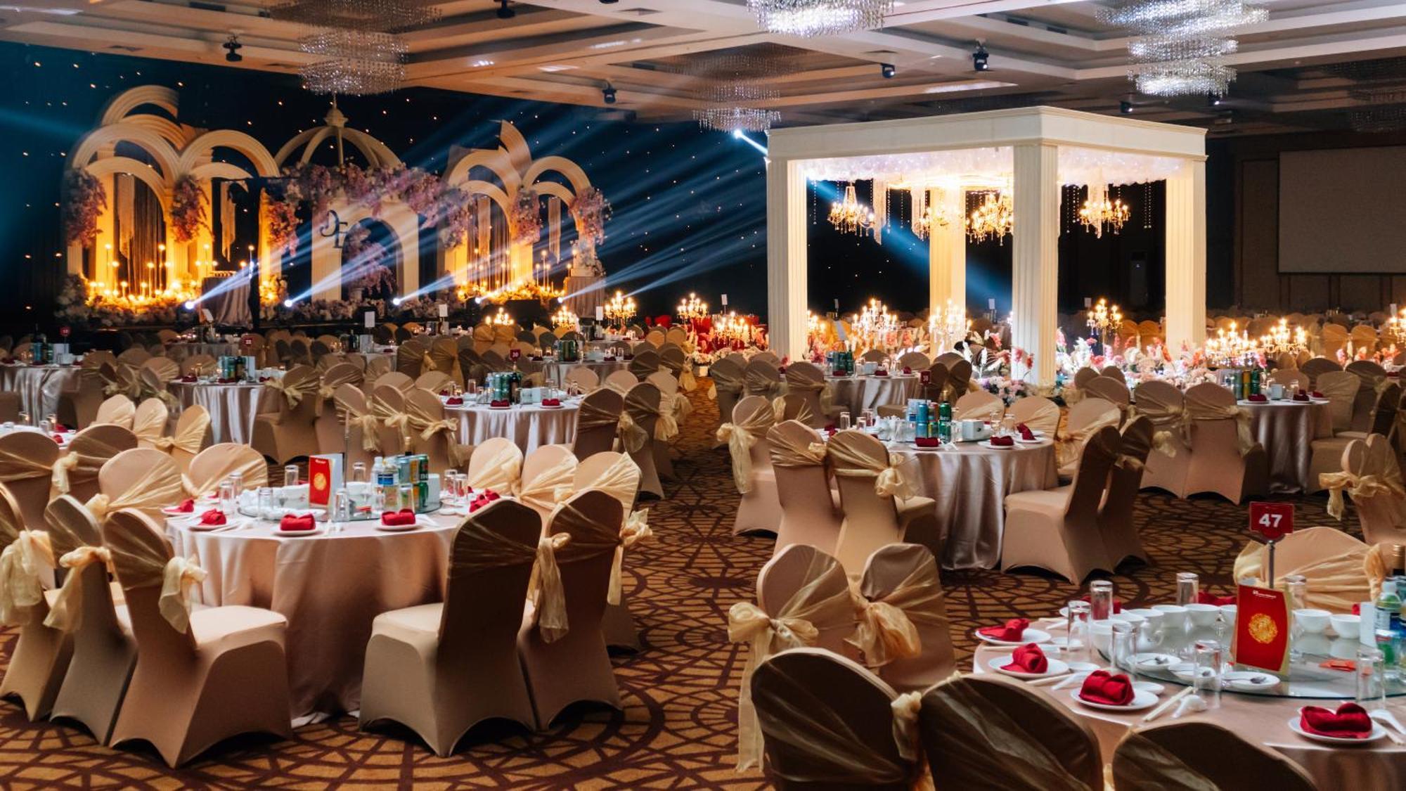Swiss-Belhotel Harbour Bay Nagoya Ngoại thất bức ảnh