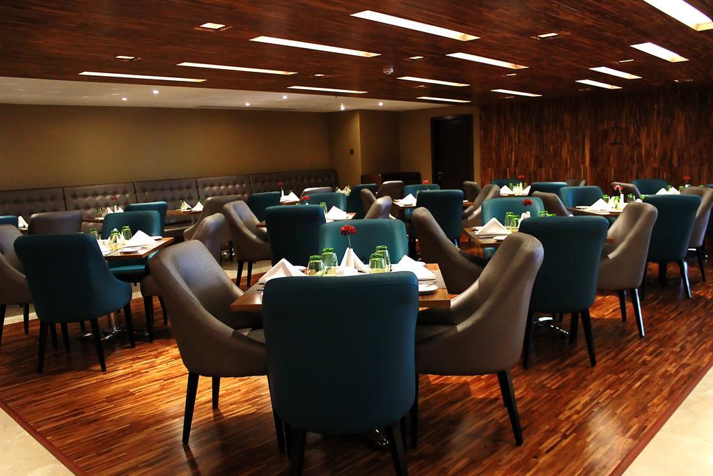 Swiss-Belhotel Harbour Bay Nagoya Ngoại thất bức ảnh